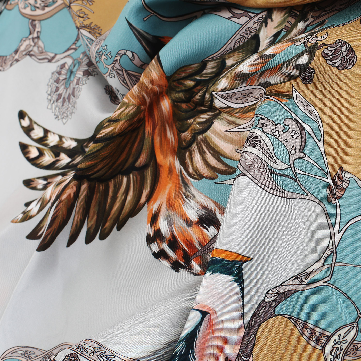 Платок Radical Chic Telegraph