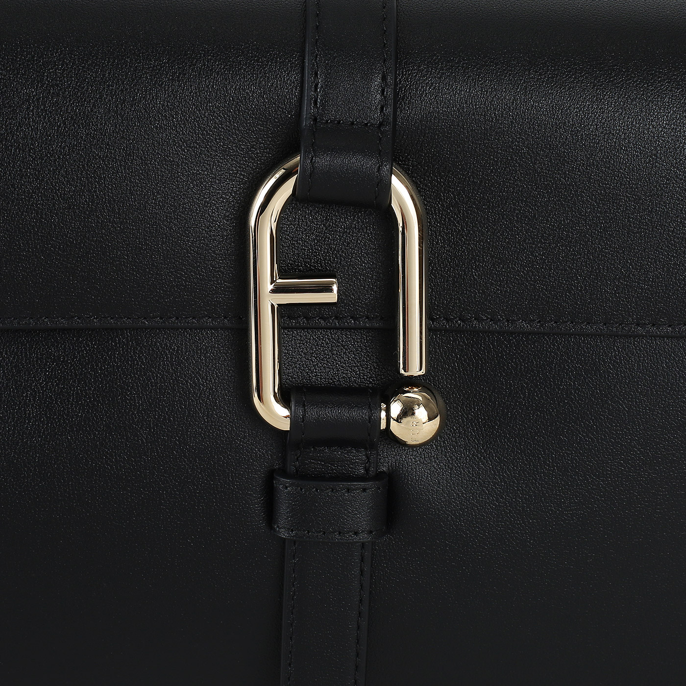 Кожаная сумка Furla Nuvola