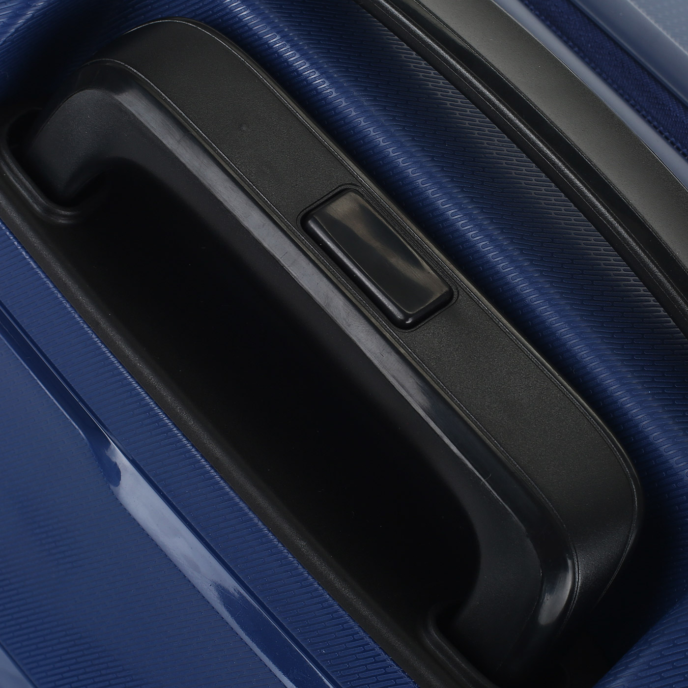 Чемодан маленький S из полипропилена с кодовым замком Stevens Soho 2.0