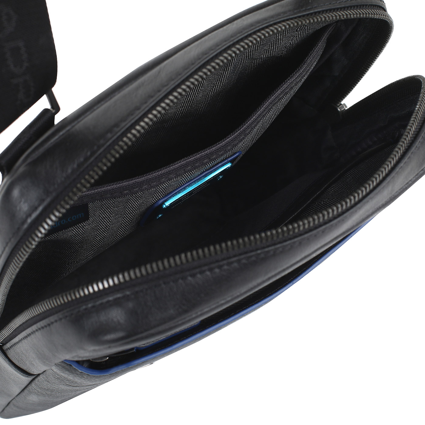 Черная кожаная сумка Piquadro B2S