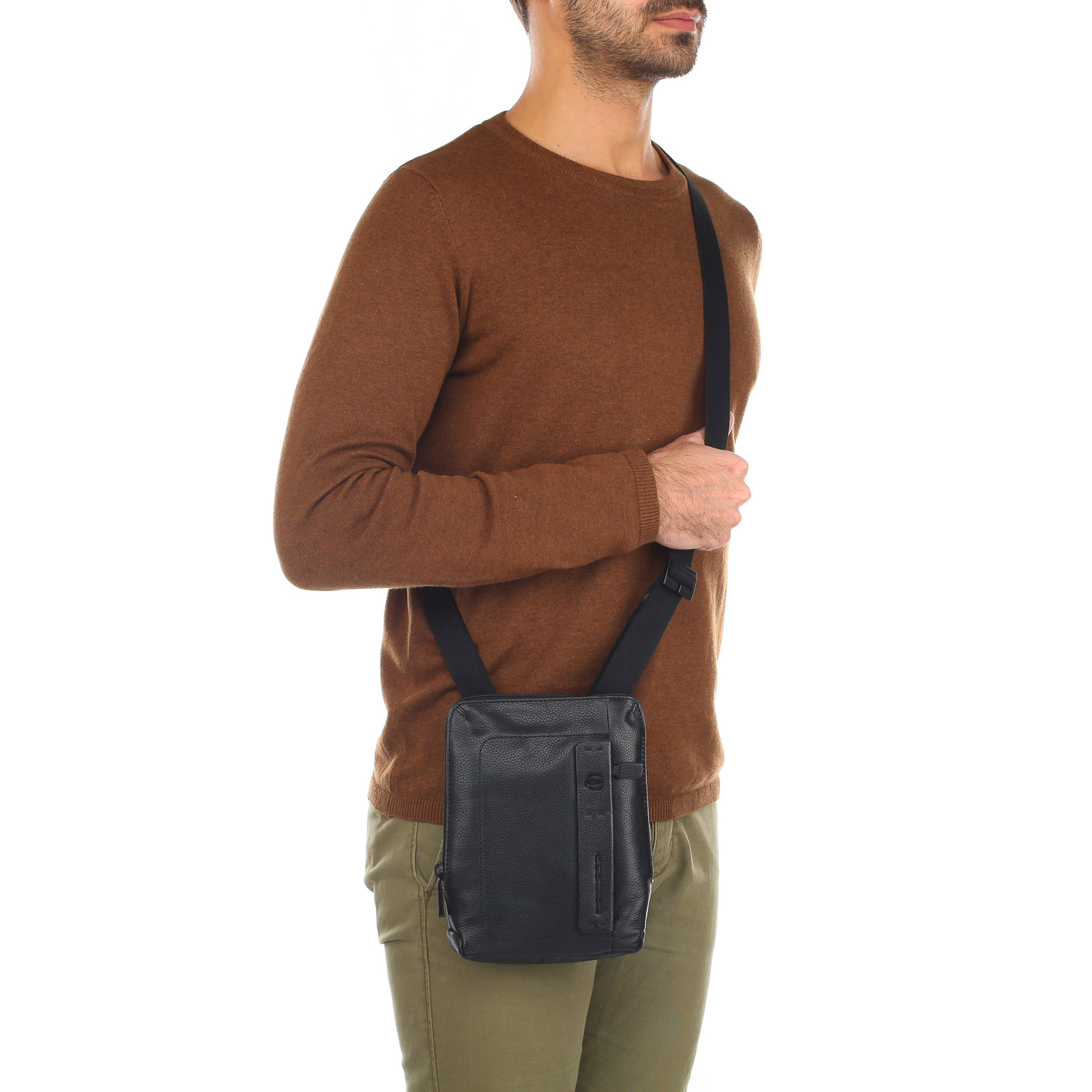 Мужская кожаная сумка через плечо Piquadro Plus