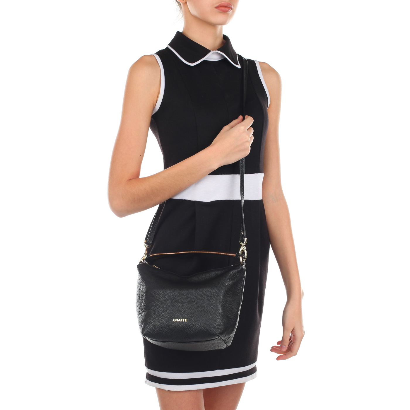 Черная сумочка-хобо из натуральной кожи Chatte Lille