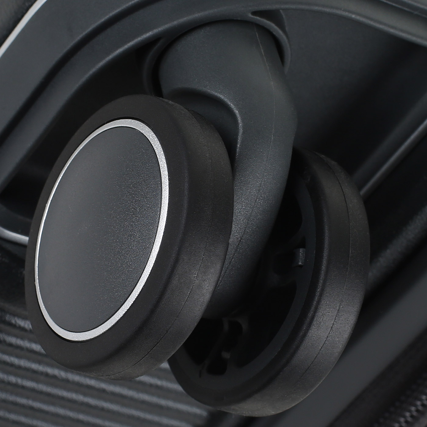 Чемодан на колесах Echolac Dynasty