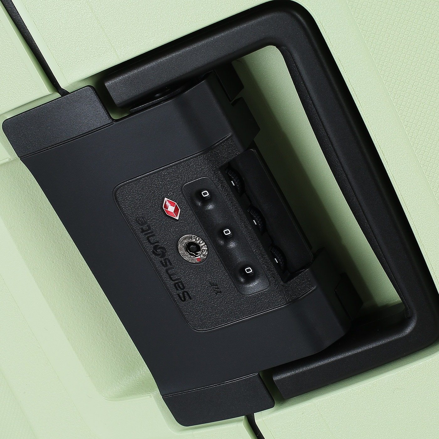 Чемодан на колесах Samsonite Essens