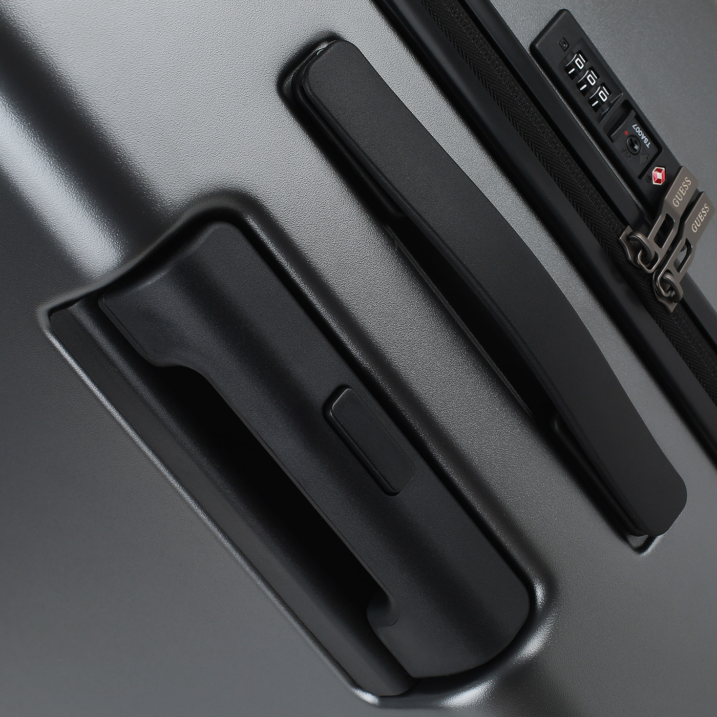 Чемодан на колесах Guess Verona