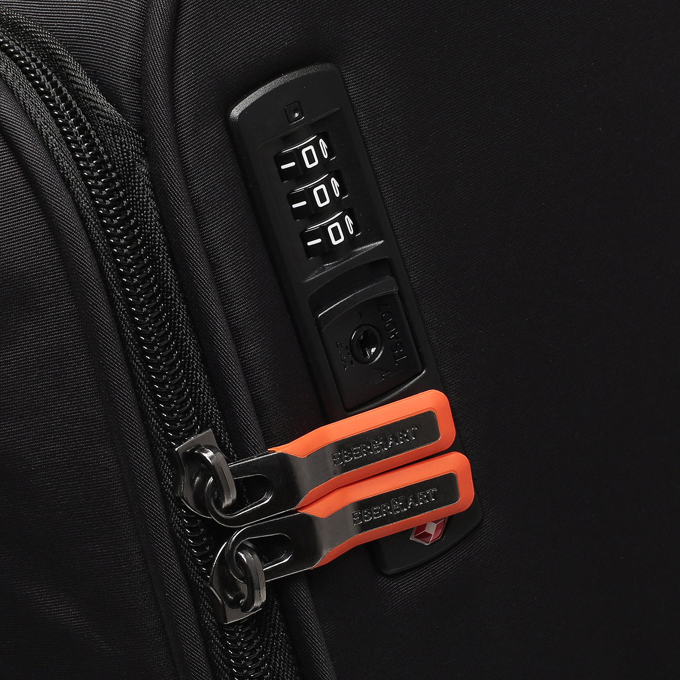 Текстильный чемодан Eberhart Pure