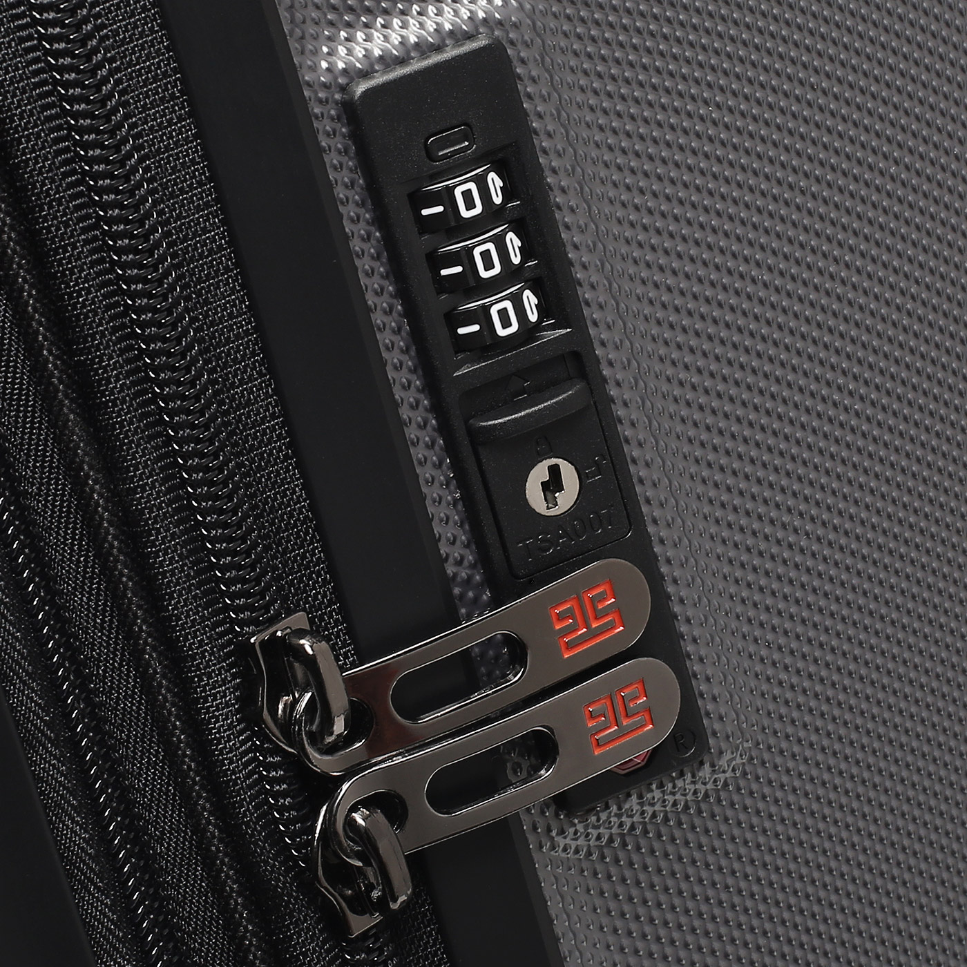 Чемодан с амортизированными колесами Eberhart Drive 2.0