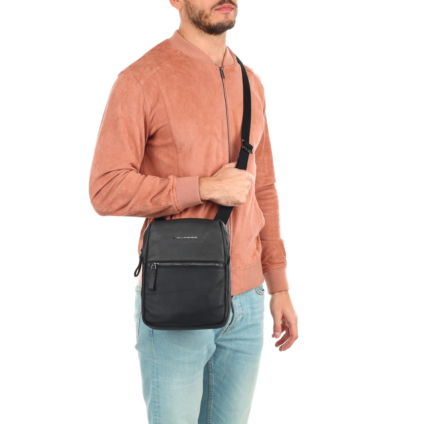 Черная сумка-планшет Piquadro Line