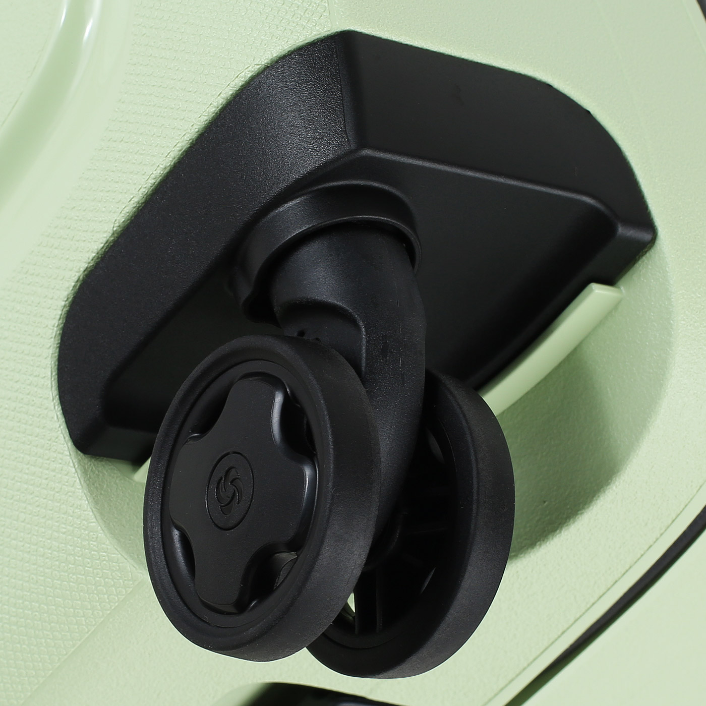 Чемодан для ручной клади из полипропилена Samsonite Essens